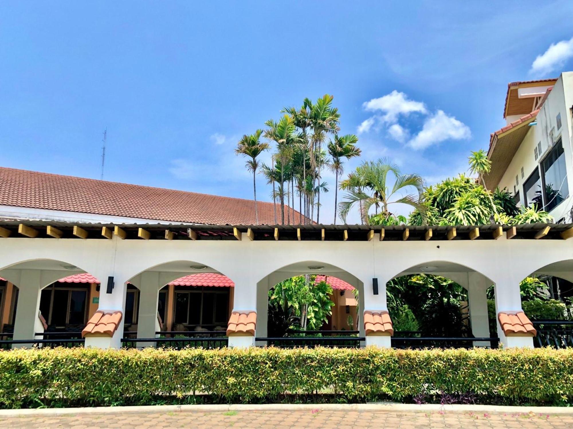Dad D Resort By Lopburi Inn Resort Dış mekan fotoğraf