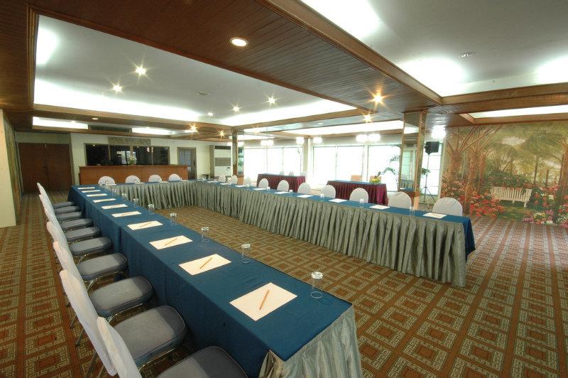 Dad D Resort By Lopburi Inn Resort Dış mekan fotoğraf