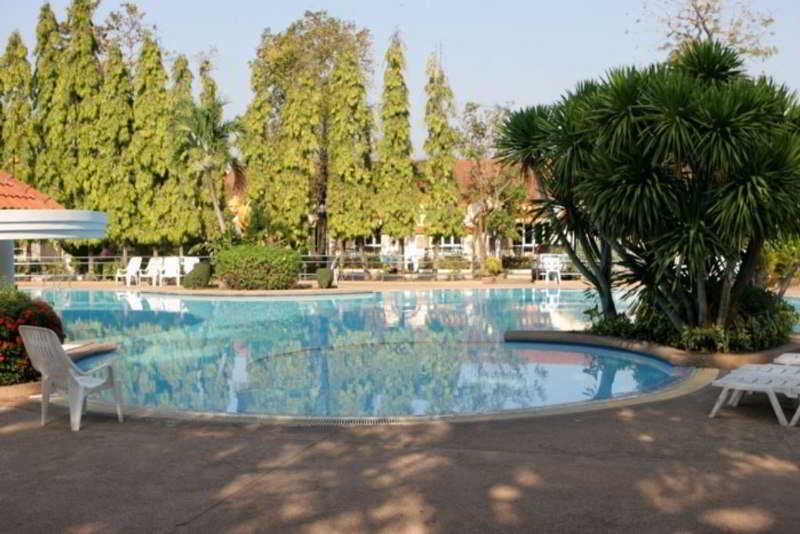 Dad D Resort By Lopburi Inn Resort Dış mekan fotoğraf