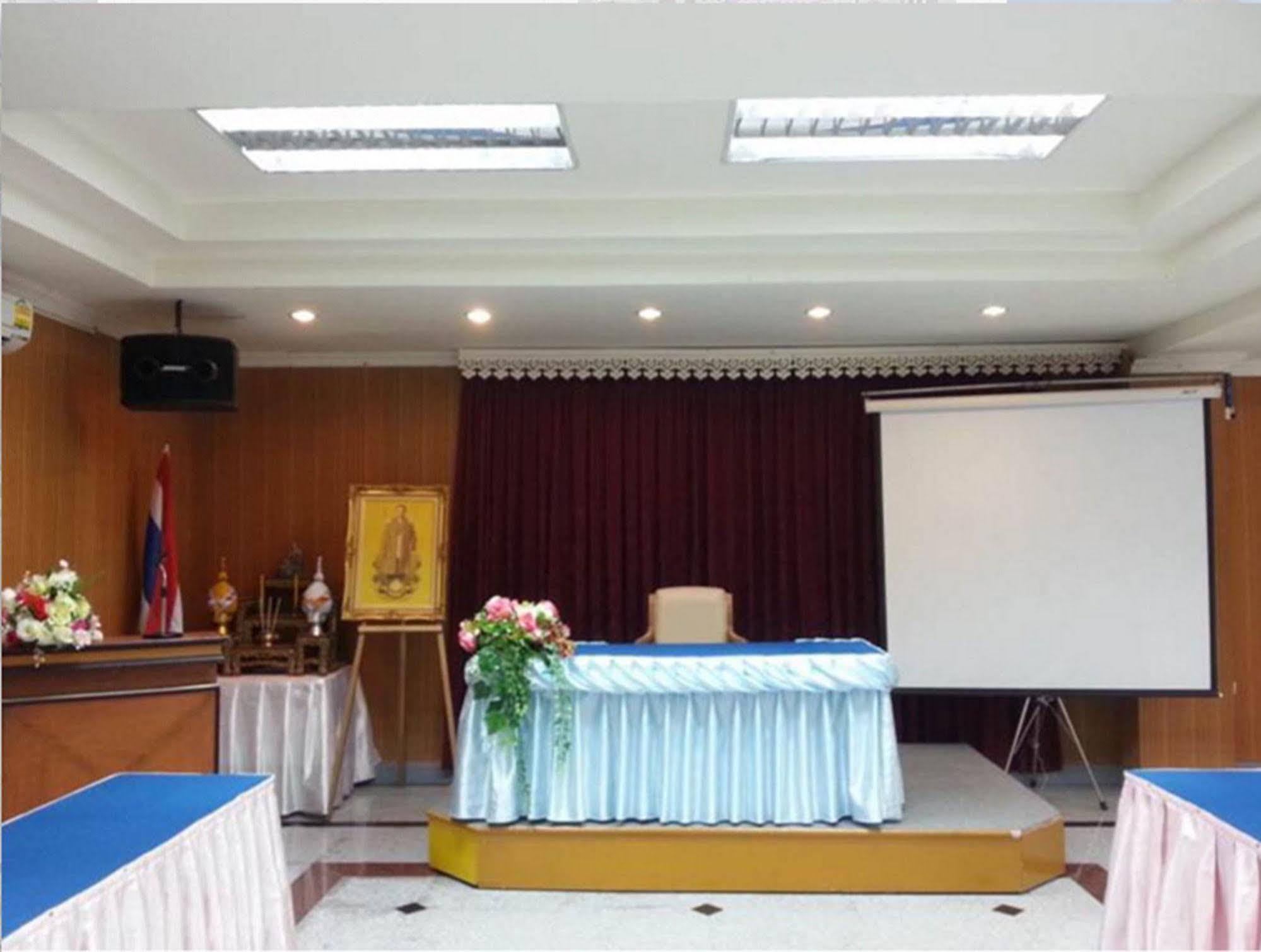Dad D Resort By Lopburi Inn Resort Dış mekan fotoğraf