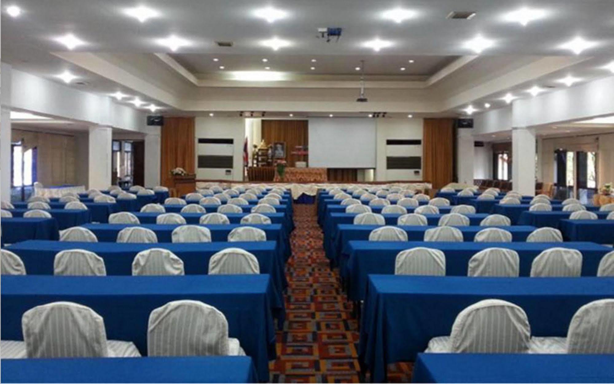 Dad D Resort By Lopburi Inn Resort Dış mekan fotoğraf